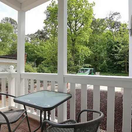 Strandvilla Scholle - Lachs 01 Апартаменты *